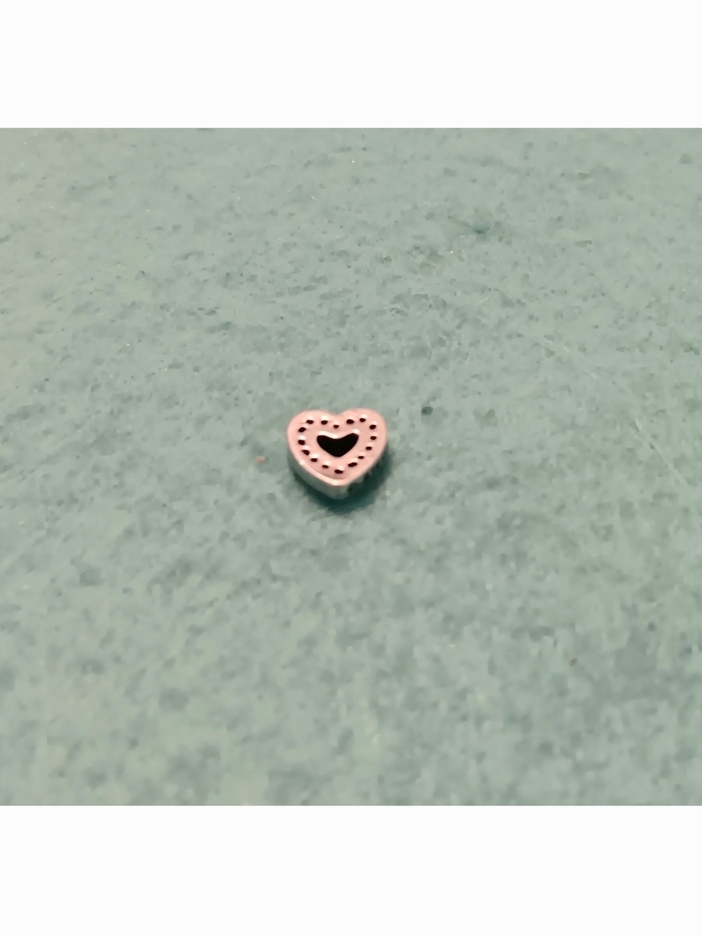 Pandora Sparkling Heart Petite Floating Locket Charm – Sterling Silver – EUC - Picture 7 of 9